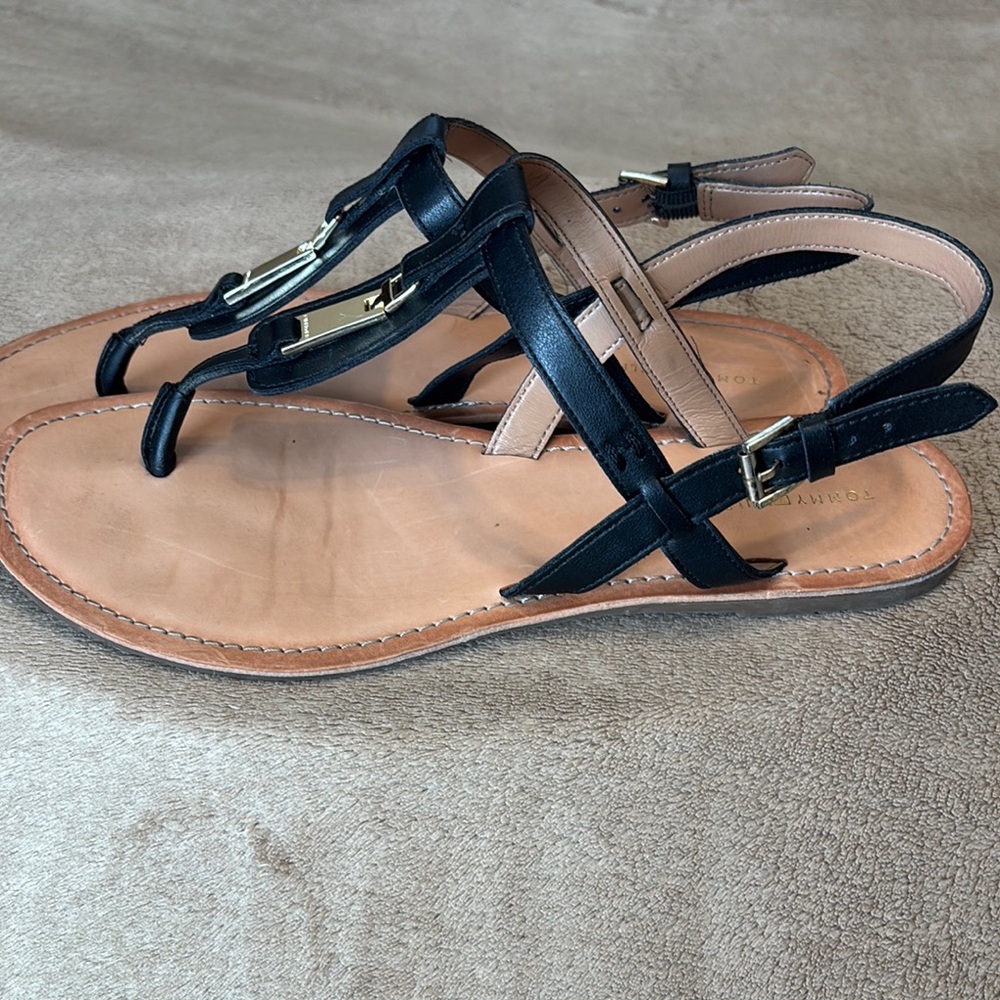 EUC Tommy Hilfiger Black Twlibby and Tan T-Strap Sandals - Size 8.5 - Picture 6 of 8